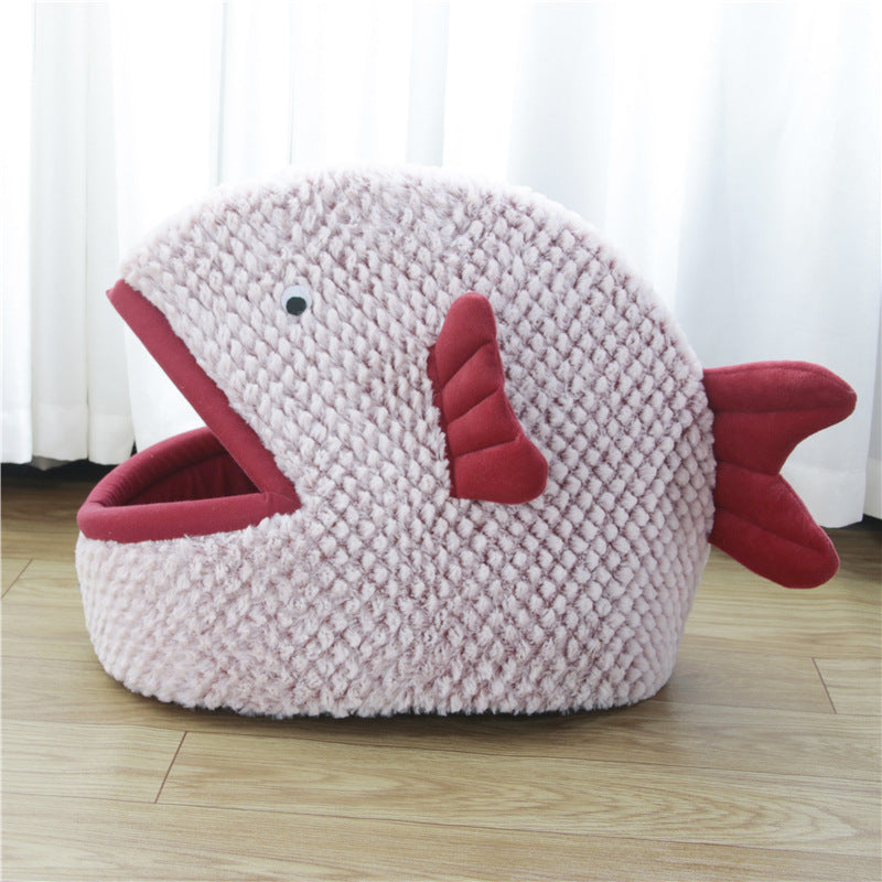 Semi-enclosed cat bed