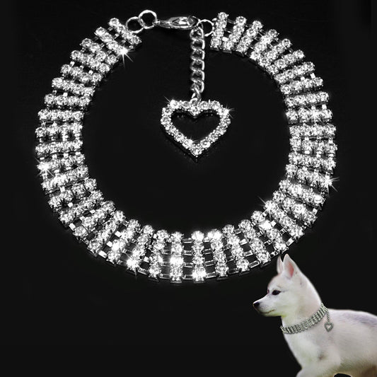 Collar for cats and dogs with a heart