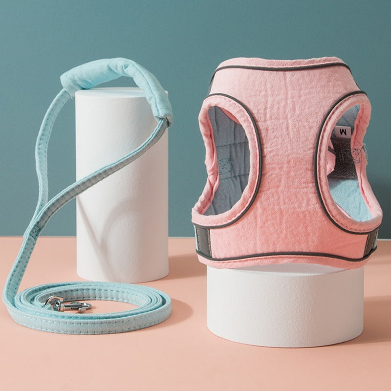 Chest strap for cats